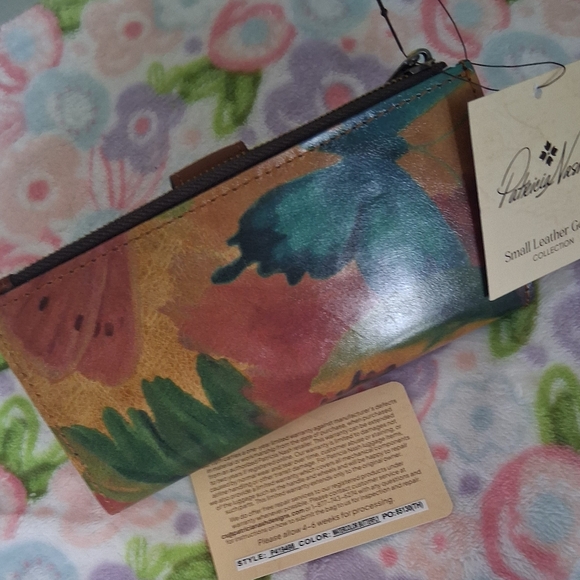 Patricia Nash Nazari Bi-fold Wallet In Watercolor Butterfly Print - Picture 7 of 10